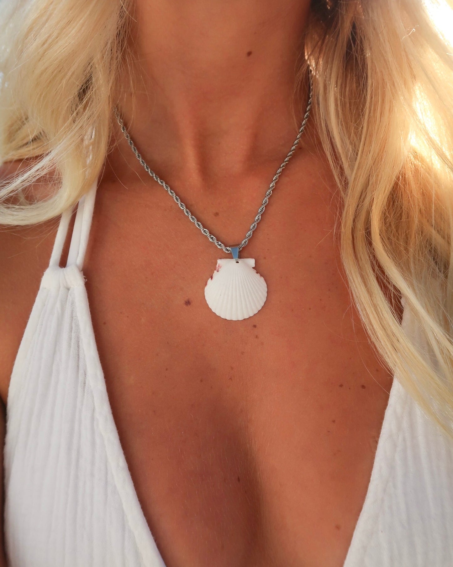 Low Tide Shell Necklace