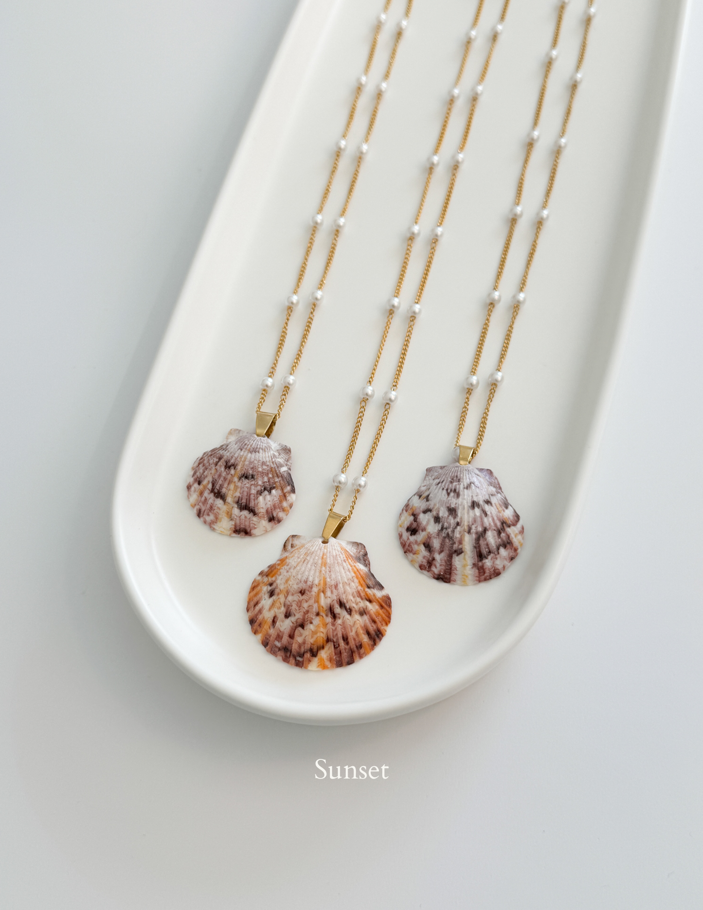 Dainty Pearl Shell Necklace