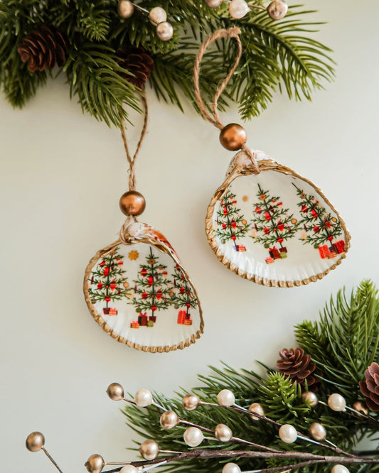 Christmas Tree’s Cockle Ornament